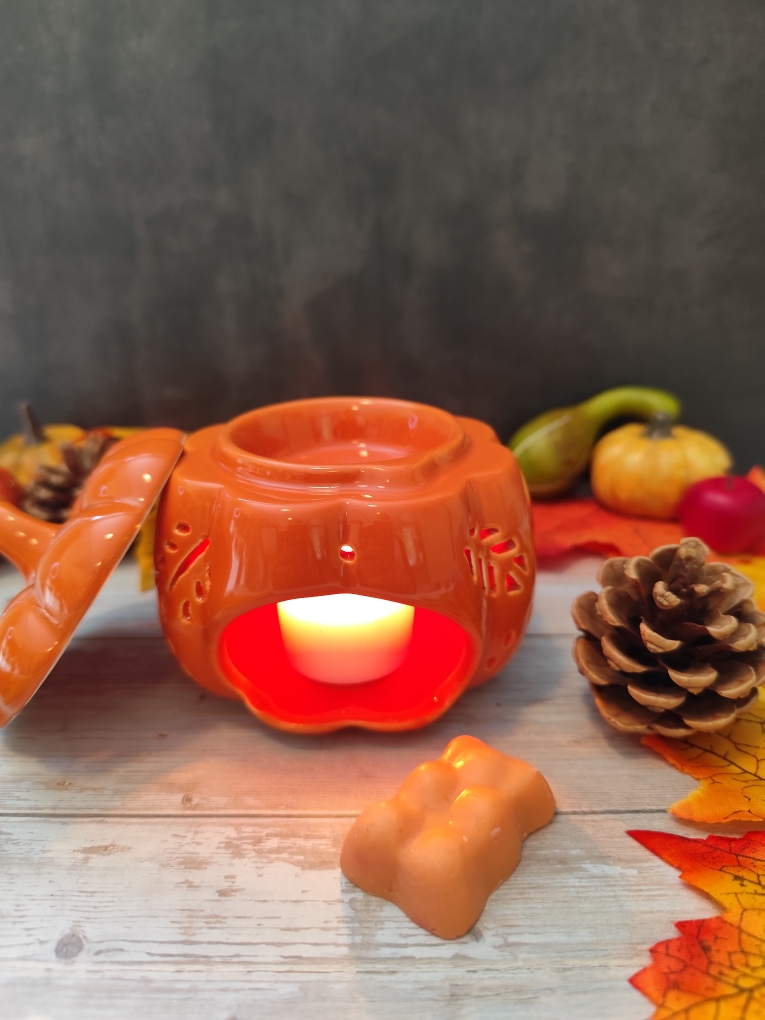 Brûleur citrouille ajouré automne - Fondants parfumés.