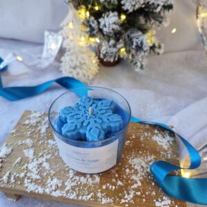 Bougie artisanale “Flocon de Neige” – parfum frais et musqué L’Atelier d’Ally