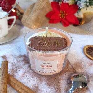 Bougie Spéculoos artisanale L’Atelier d’Ally, parfum gourmand de biscuit à la cannelle.
